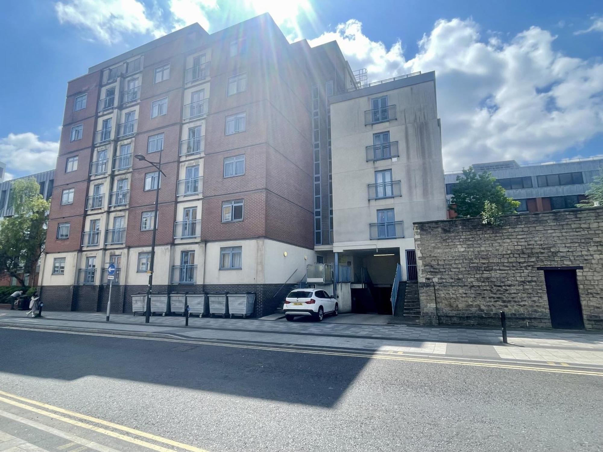 Hk Life Serviced Apartment , City Centre Swindon Exterior photo
